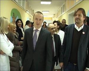 19.02.2013. - Donacija Milana Popovića Institutu za zdravstvenu zaštitu dece i omladine Vojvodine