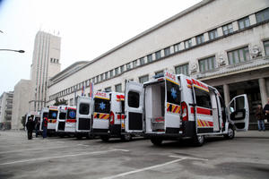 19.02.2017. - Uručeni ključevi sanitetskih vozila za sedam gerontoloških centara u AP Vojvodini