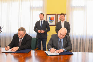 16.12.2019. - Potpisan ugovor o izgradnji prečistača otpadnih voda za opštinu Bačka Topola