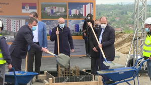 28.04.2021. - Postavljen kamen temeljac za izgradnju Kovid bolnice u Novom Sadu