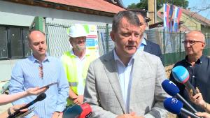 13.07.2023. - Predsednik Mirović o radovima na rekonstrukciji Doma za duševno obolela lica u Čurugu