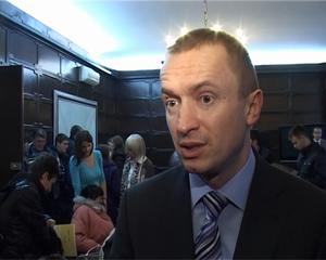 21.12.2012. - Dr Bojan Pajtić o podršci odličnih učenika iz izbegličkih porodica