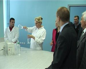 10.05.2013. - Dr Bojan Pajtić obišao Laboratoriju za ispitivanje mleka na Poljoprivrednom fakultetu