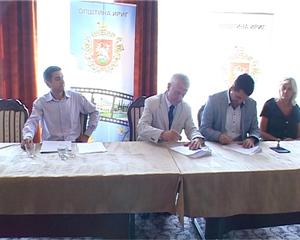 28.08.2013. - Potpisivanje ugovora o dodeli sredstava za izgradnju vinske ulice u Irigu