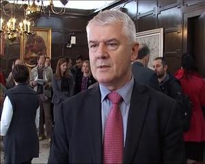 21.11.2013. - Miroslav Vasin povodom uručenja ugovora za podršku umetničkim i starim zanatima