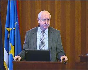 11.12.2013. - Izlaganje prof. dr Dragoslava Petrovića na manifestaciji Info dan 