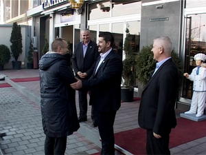 18.12.2014. - Uručena pomoć vlasnicima objekata oštećenim nakon utakmice Srbije i Albanije
