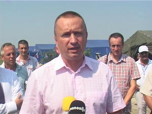 01.09.2015. - Predsednik Pajtić povodom posete izbegličkom kampu u Kanjiži