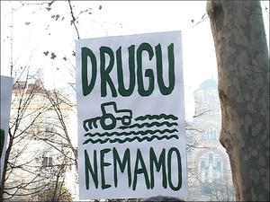 24.12.2015. - Protestni skup Asocijacije poljoprivrednika i Pokrajinske vlade ispred narodne skupštine