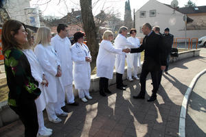 13.02.2017. - Potpredsednik Milićević na sastanku sa rukovodstvom Dečje bolnice i predstavnicima NIS-a