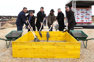 22.03.2018. - Položen kamen temeljac za izgradnju nove fabrike za preradu povrća u Gospođincima
