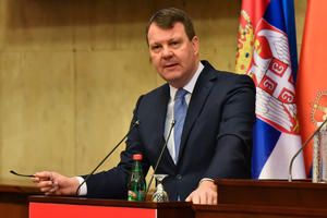 APV_5922