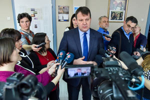APV_6315