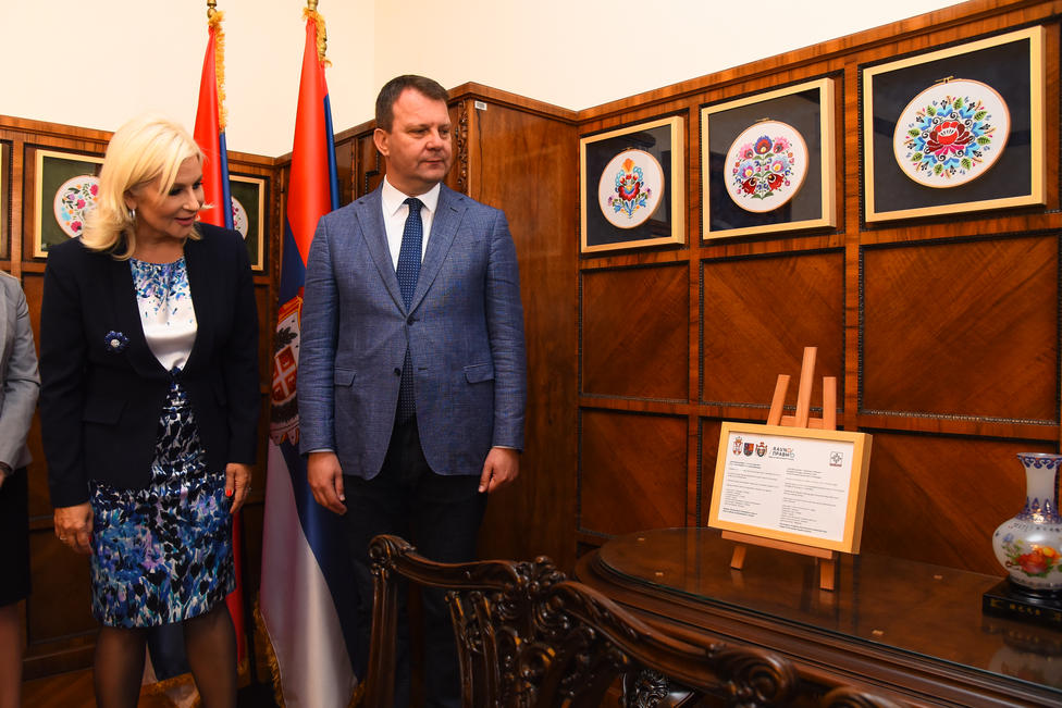 APV_6573