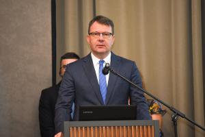 APV_5420