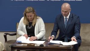 27.03.2023. - Nenad Ivanišević potpisao sporazum o saradnji sa Opštim udruženjem preduzetnica Bačke