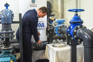 12.05.2023. - Predsednik Mirović prisustvovao otvaranju novog postrojenje za vodosnabdevanje u Čurugu