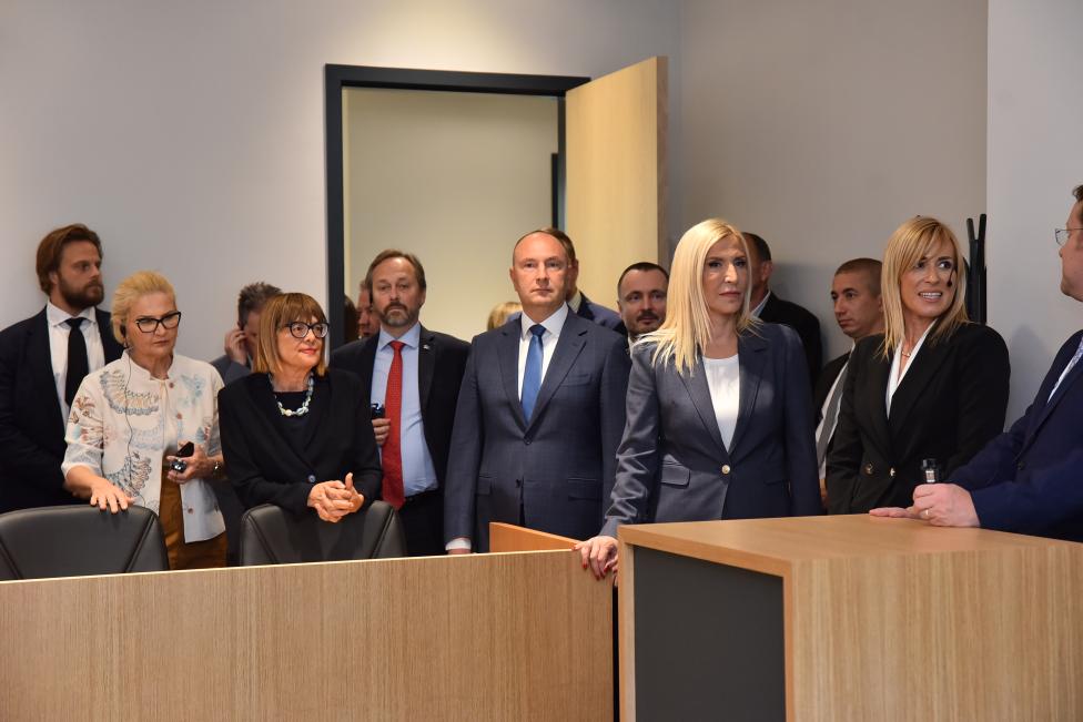 APV_9365