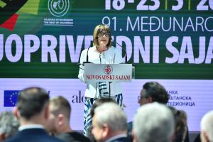 APV_1522