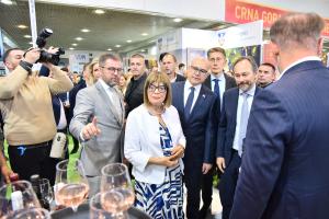 APV_1736