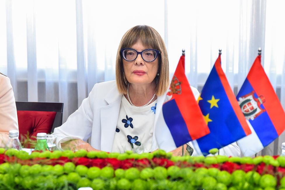 APV_2821