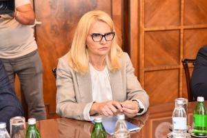 APV_3566