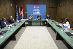 APV_8942