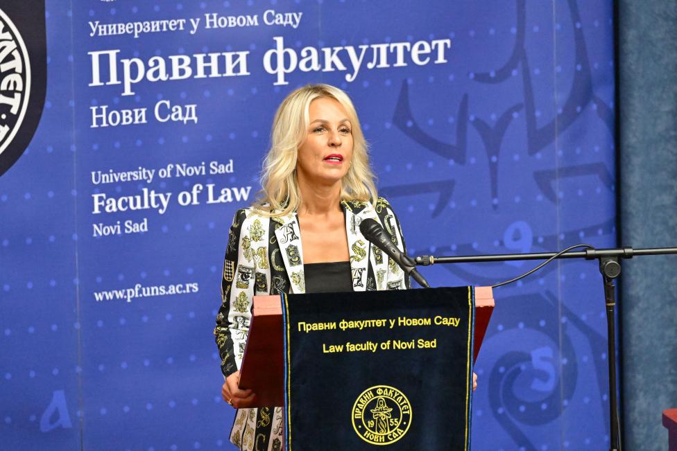 APV_0165