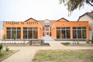 APV_8122