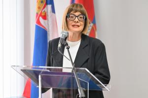 APV_9229