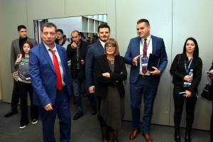 APV_6992a