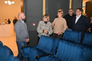 22.11.2024. -  Gojkovićeva i Nedimović obišli obnovljeno Pozorište u Sremskoj Mitrovici