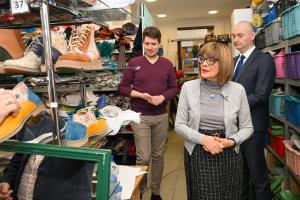 14.01.2025. - Predsednica Gojković posetila obućarsku radionicu Aleksandra Bračera u Novom Sadu