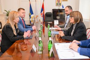 17.01.2025. - Predsednica Gojković sa saradnicima u poseti opštini Vršac
