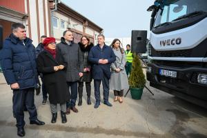 APV_6544