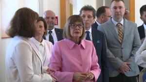 21.03.2025. - Predsednica Gojković sa saradnicima posetila opštinu Senta
