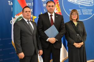APV_6151