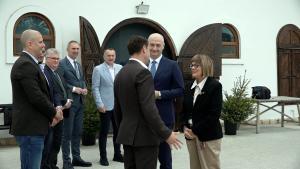 28.05.2025. - Predsednica Gojković sa sardnicima posetila ergelu „Kelebija“