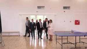 08.07.2025. - Predsednica Gojković sa sardnicima posetila Krativni centar Hertelendi Bajić u Bočaru