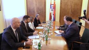 10.07.2025. Maja Gojković sa regionalnim direktorom Kompanije Micubiši za Srbiju