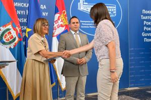 APV_8695