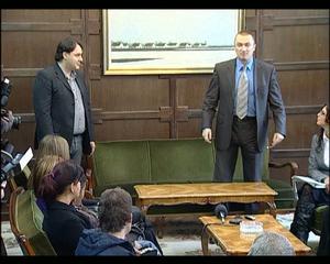 30.12.2009. - Dr Bojan Pajtić povodom dodele ugovora o pomoći izbeglim raseljenim i prognanim licima