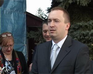 15.03.2011. - Dr Bojan Pajtić povodom posete porodici Mačković u kojoj su rođene trojke